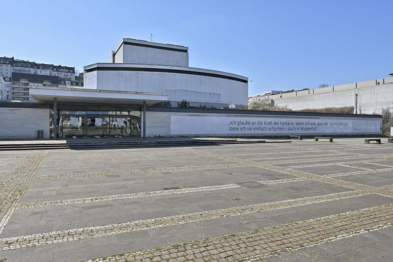 Das denkmalgeschützte Schauspielhaus, das von 1964 bis 1966 nach den Plänen von Prof. Gerhard Graubner errichtet wurde.