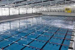 Blick auf das Wasser im Schwimmsport-Leistungszentrum