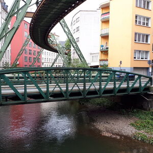 historische Stahlbrücke über Wupper