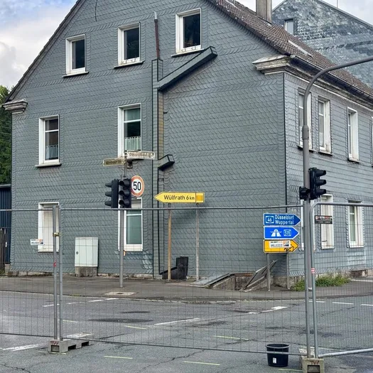 Das ehemals einsturzgefährdete Haus an der Düsseldorfer Straße.