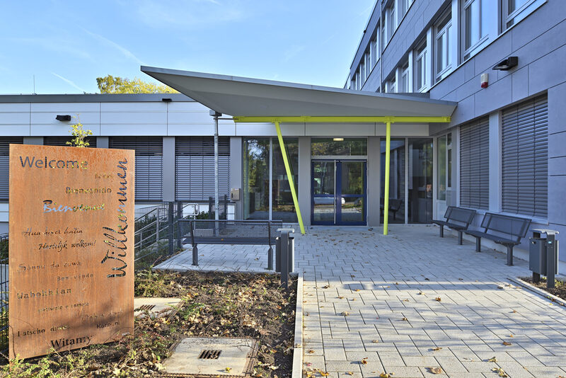 Gesamtschule Heinrich-Böll-Straße 240-250
