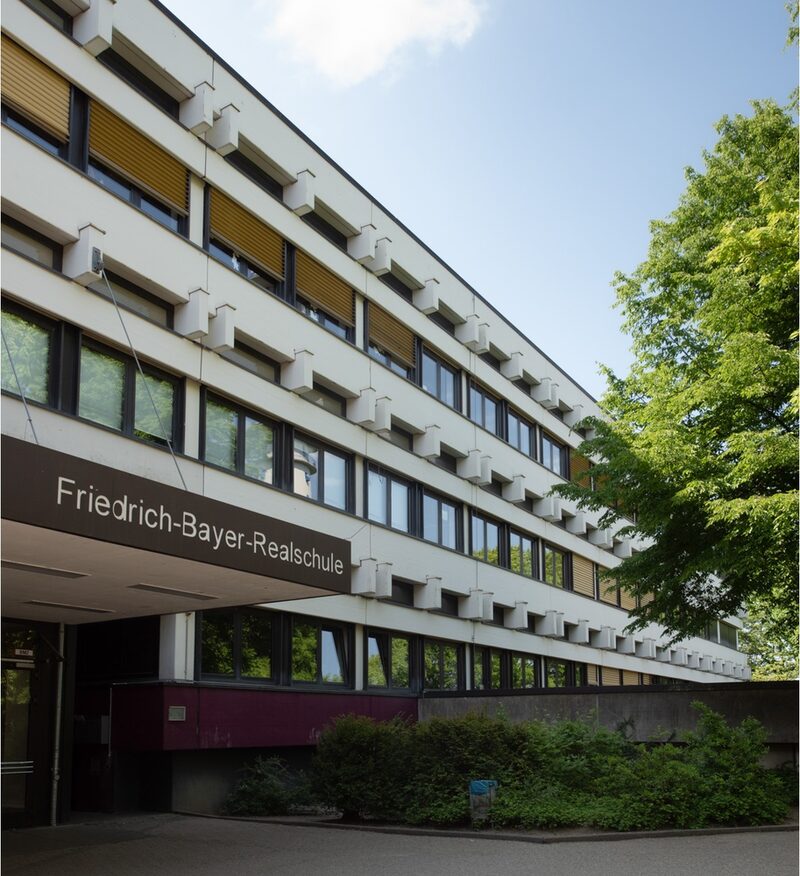 Friedrich-Bayer-Straße