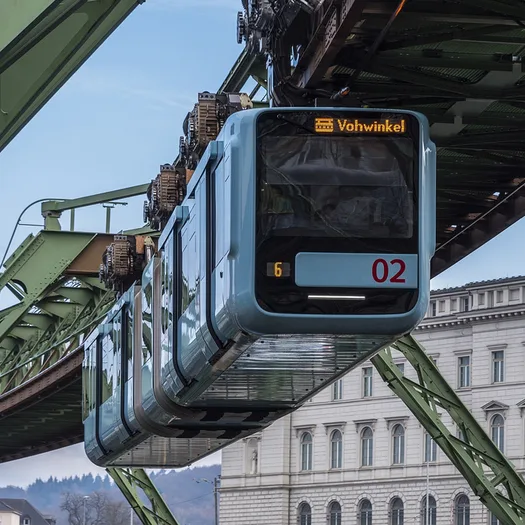Stadtführungen Wuppertal_Die Schwebebahn nähe Döppersberg_Foto Stadt Wuppertal
