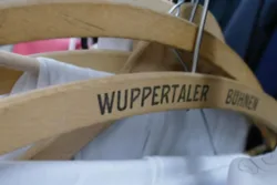 Seltene Einblicke bieten die Wuppertaler Bühnen bei der Eröffnungsveranstaltung_Wuppertal 24h live_Foto Daniela Holzhauer