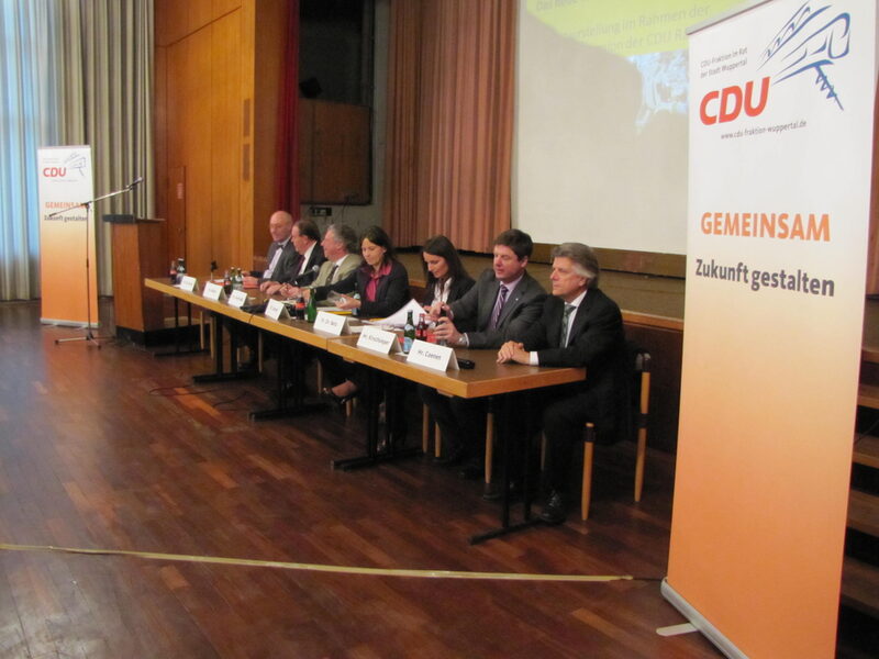 2011.05.31 | CDU Podium