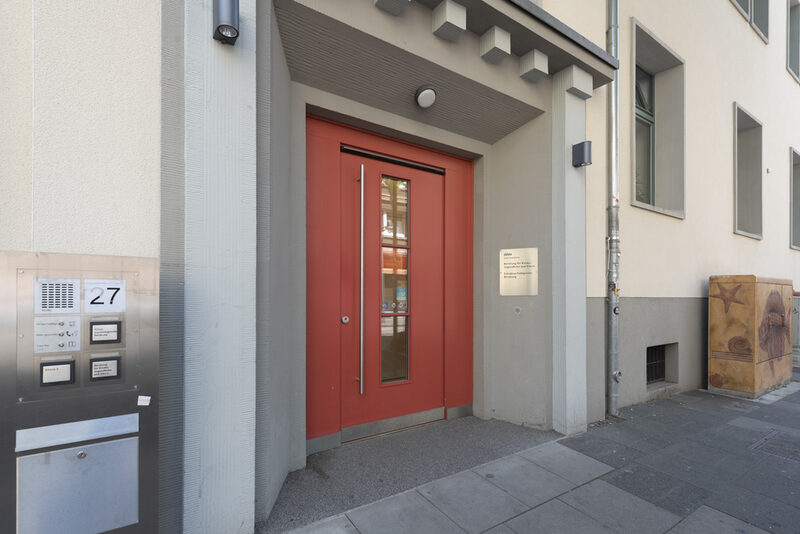 Rote Eingangstür