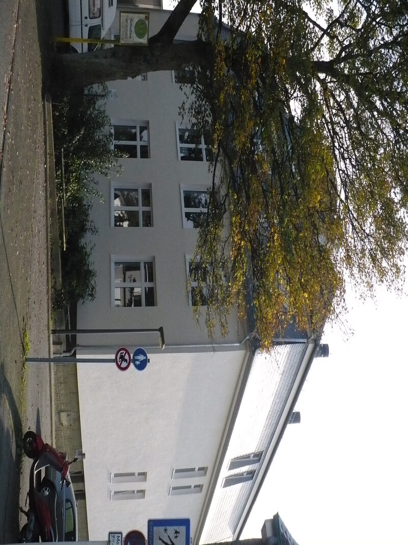 Außenansicht Grundschule Cronenfelder Straße