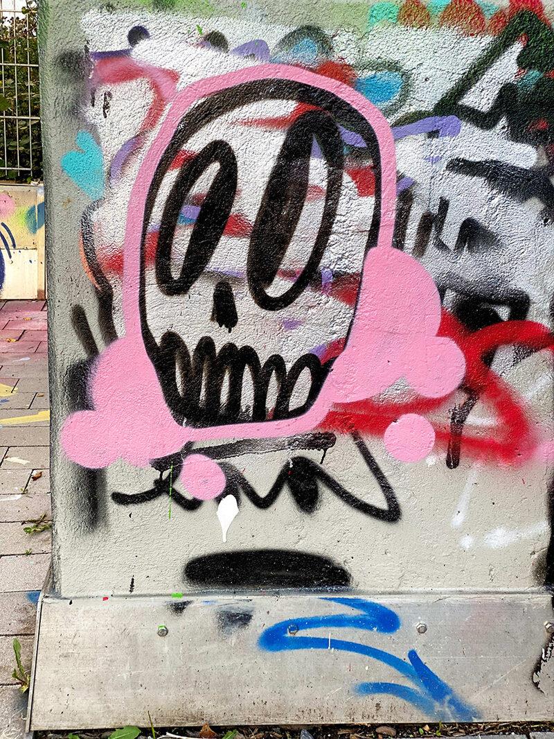 Totenkopf rosa