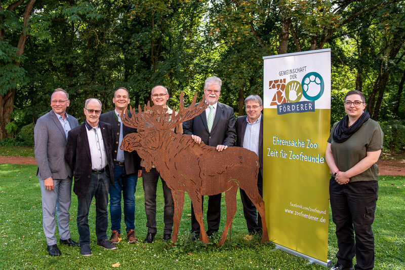 Gemeinschaft der Zooförderer von links Thomas Ziolko, Ralf Leidel, Florian Dittert, Lothar Teichmann, Bruno Hensel, Mirko Strätz, Lea Reichel