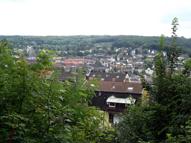 Wald und Wohngebiete sind in Wuppertal meist nie weit auseinander.