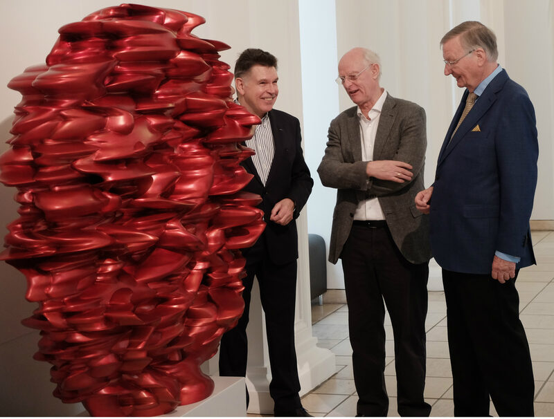 Dr. Finckh mit Tony Cragg und Eberhard Robke