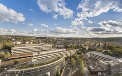 Blick aus der Luft in südwestliche Richtung über Wuppertal