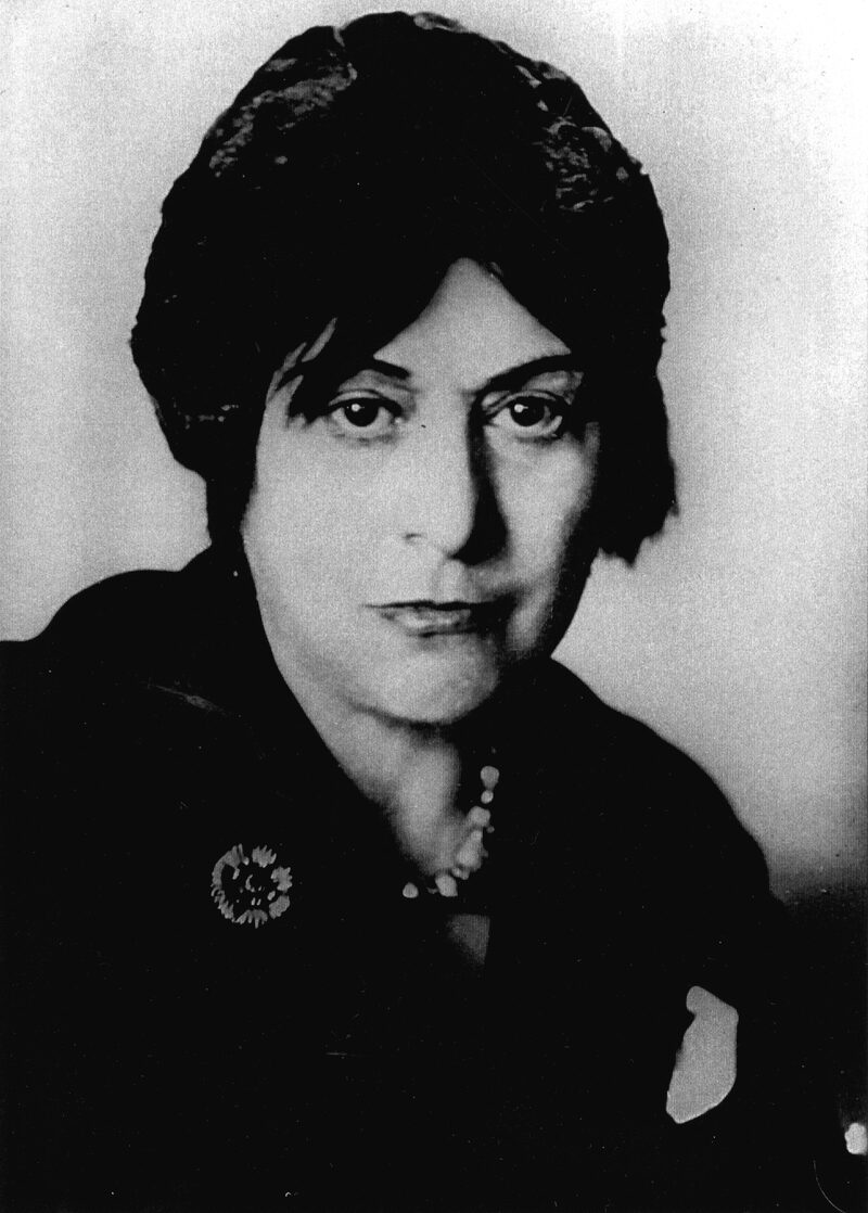 Foto zeigt Porträt von Else Lasker-Schüler im Jahr 1932