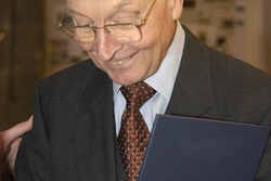 Heinz-Olof Brennscheidt bei der Verleihung des Ehrenringes der Stadt Wuppertal im Jahr 2006