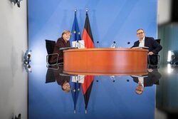 Konferenz per Video: Kanzlerin Merkel und Berlins Regierender Bürgermeister Müller beraten mit den Regierungschefinnen und -chefs der Bundesländer.