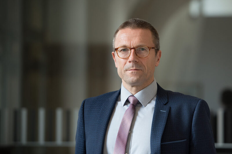 Portrait Oberbürgermeister Uwe Schneidewind