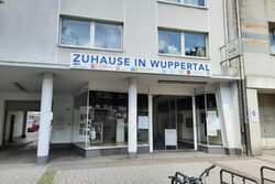 Die Anlaufstelle "Zuhause in Wuppertal" in einem Ladenlokal in Oberbarmen