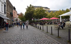 Die Friedrich-Ebert-Straße am Laurentiusplatz wird jetzt von Fußgängern genutzt.