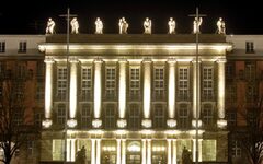 Das Rathaus bei Nacht mit der Beleuchtung, die bei der Earth Hour abgeschaltet wird