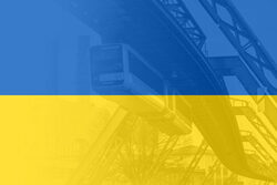 Die Farben der Ukraine (Blau und Gelb) vor der Schwebebahn