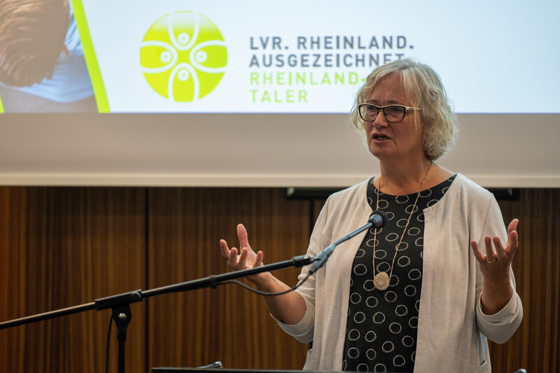 Iris Colsman bei der Verleihung des Rheinlandtalers.