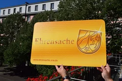 Die Ehrenamts-Karte mit der Aufschrift Ehrensache