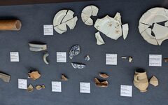 Archäologische Funde in einer Ausstellung