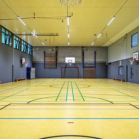 Blick in die Turnhalle Kurt-Schumacher-Straße